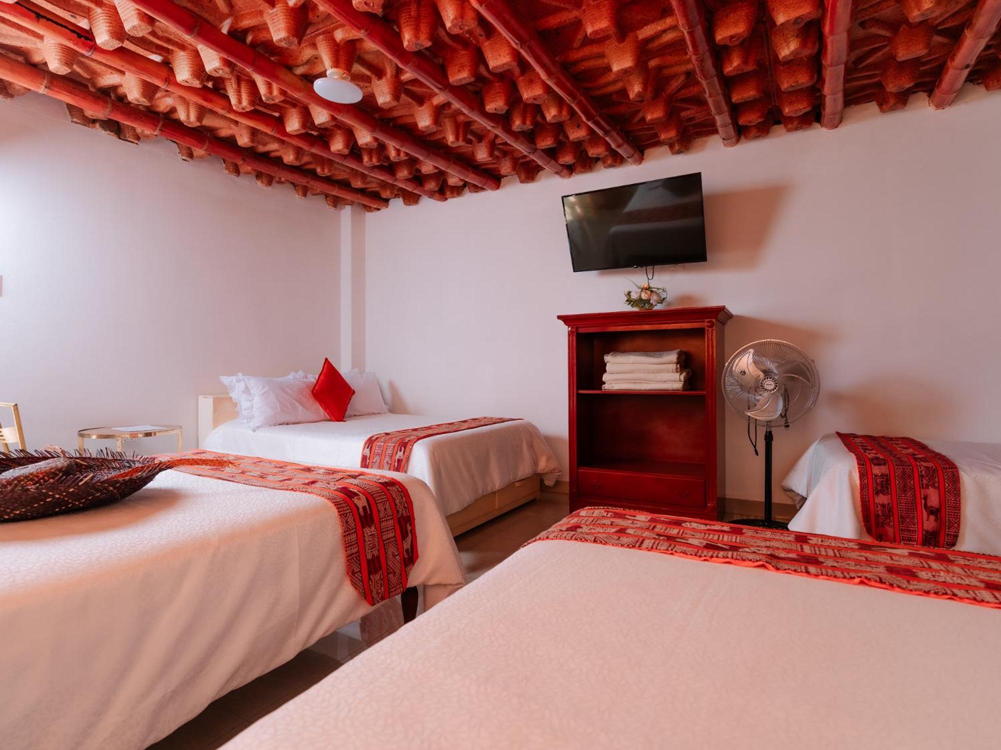 צ'ינצ'ה אלטה Hotel Vinas Del Sol Eterno מראה חיצוני תמונה