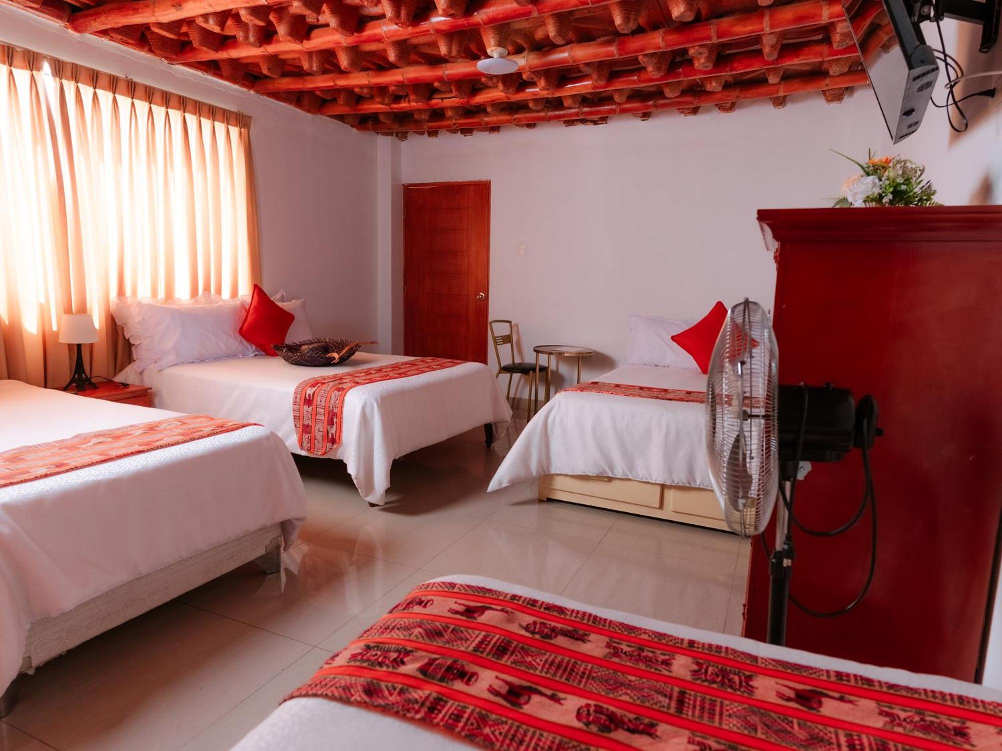 צ'ינצ'ה אלטה Hotel Vinas Del Sol Eterno מראה חיצוני תמונה