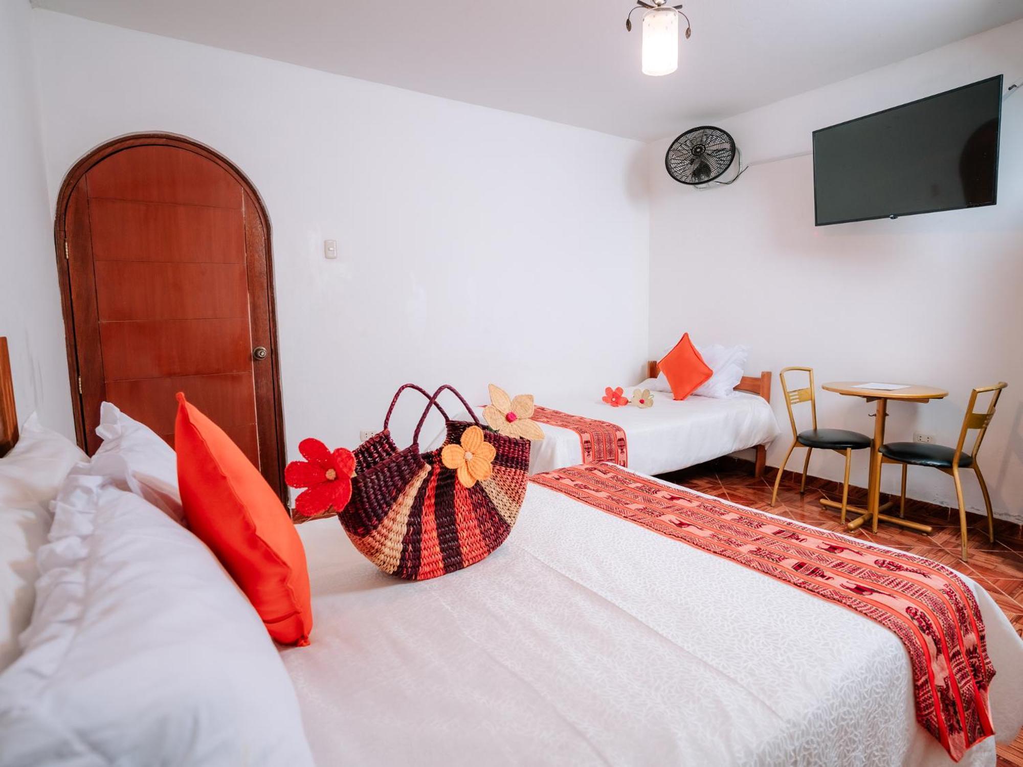 צ'ינצ'ה אלטה Hotel Vinas Del Sol Eterno חדר תמונה